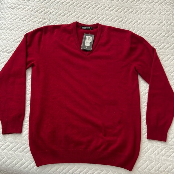 Native World possum merino wool silk V-neck sweater, size small in deep red - Picture 4 of 6